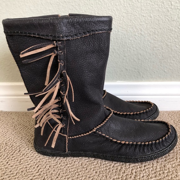 UGG Shoes - Ugg Hyland fringe boots black leather